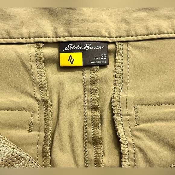 Eddie Bauer Men's Nylon Blend Tan Shorts w Pockets Size 33 - Picture 9 of 14